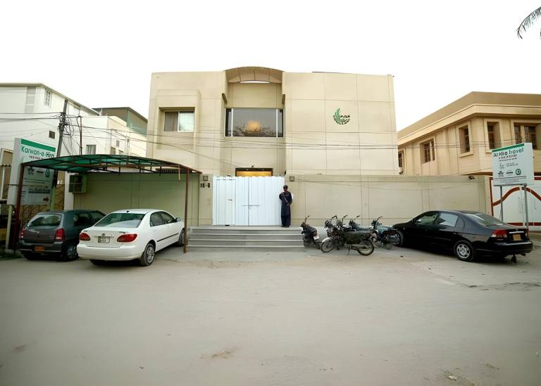 Hira Guest House & Banquet