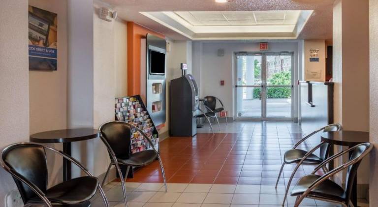 Motel 6 Irving, TX - DFW Airport North — photo 5