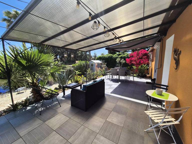 House with barbecue — photo 4