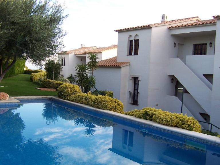 Rental apartment with pool & garden — photo 4