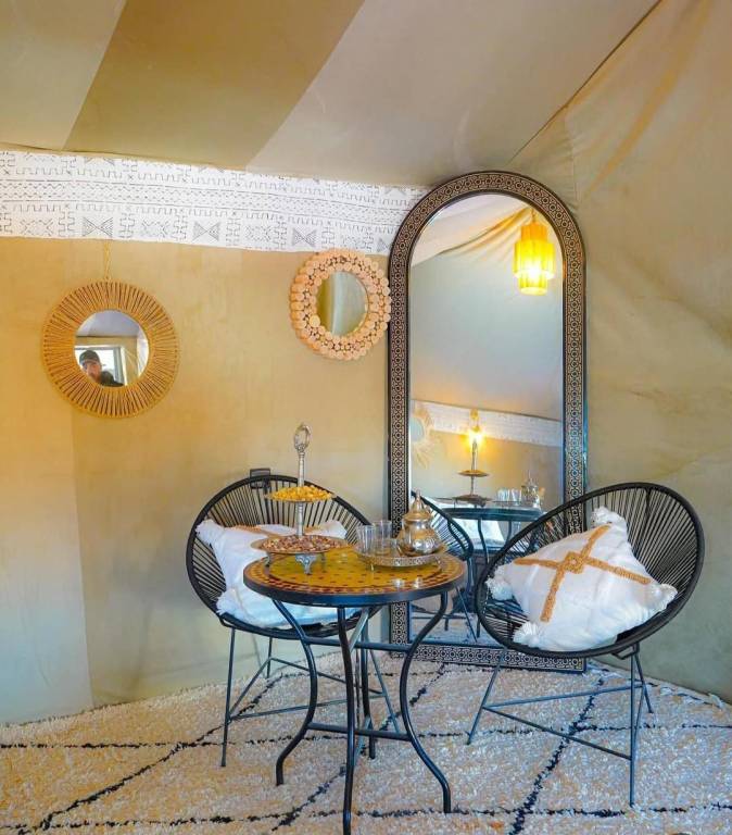House with 1 room for 16 persons in Huesca