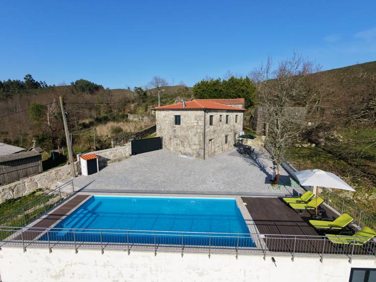 Child-friendly vacation home with patio, garden & private pool | Nature view | Pet-friendly — photo 3