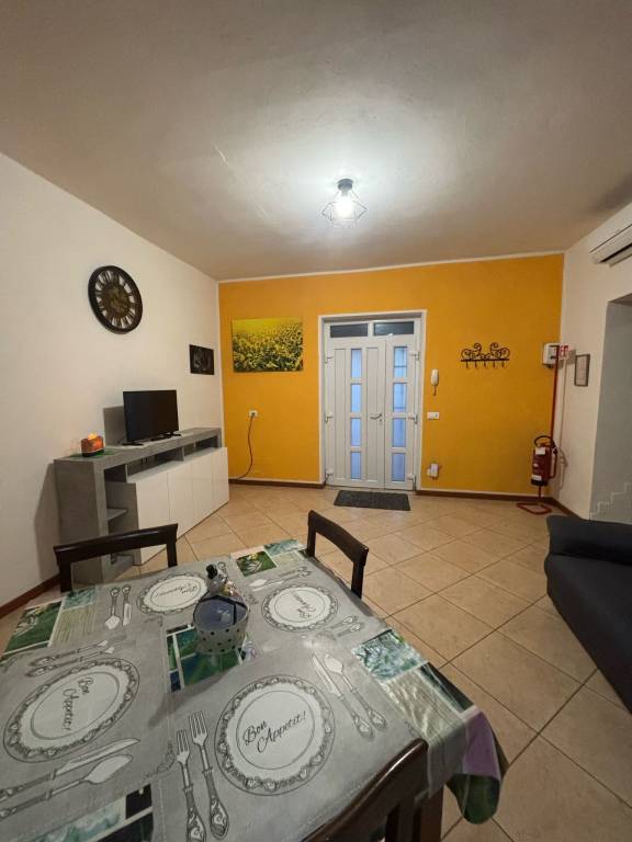 Casa Isola della scala