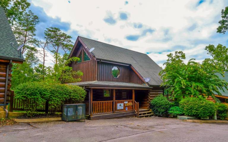 Child-friendly beautiful cabin with BBQ, pool & terrace | Mountain view | Pet-friendly — photo 5