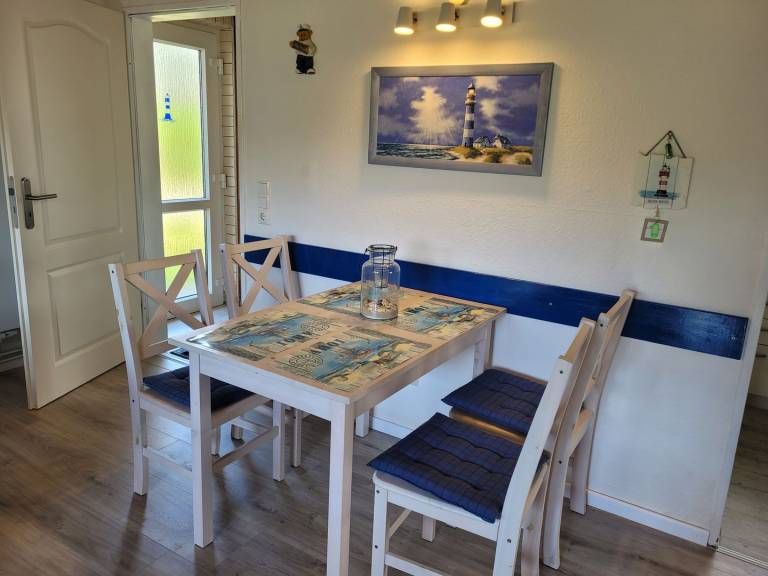 Ferienhaus Klein in Butjadingen. Komfortabler Aufenthalt am Meer mit Garten — photo 3