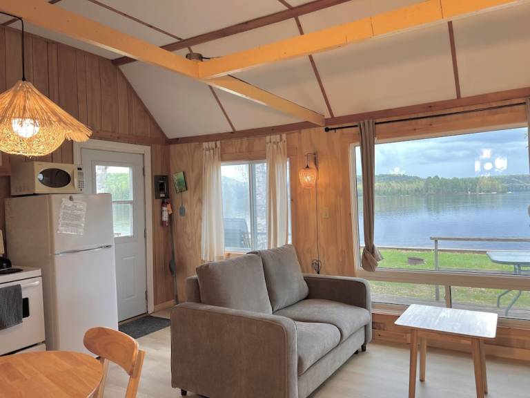 Cabin Dwight