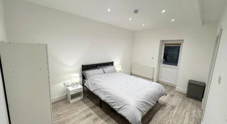 Holiday apartment with 2 rooms for 6 persons in Hayes