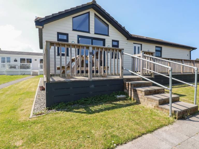Cottage  Constantine Bay
