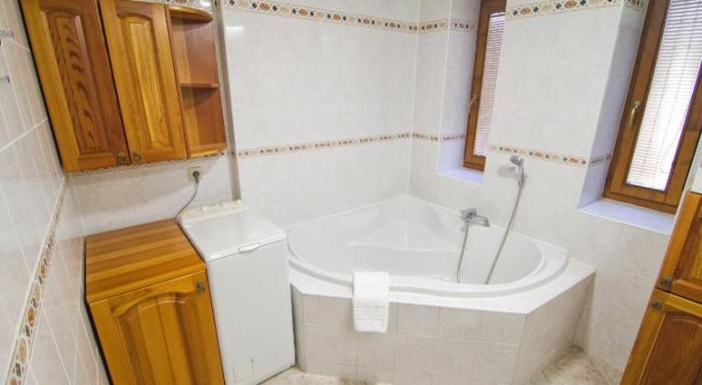 Holiday apartment with 2 rooms for 6 persons — photo 5