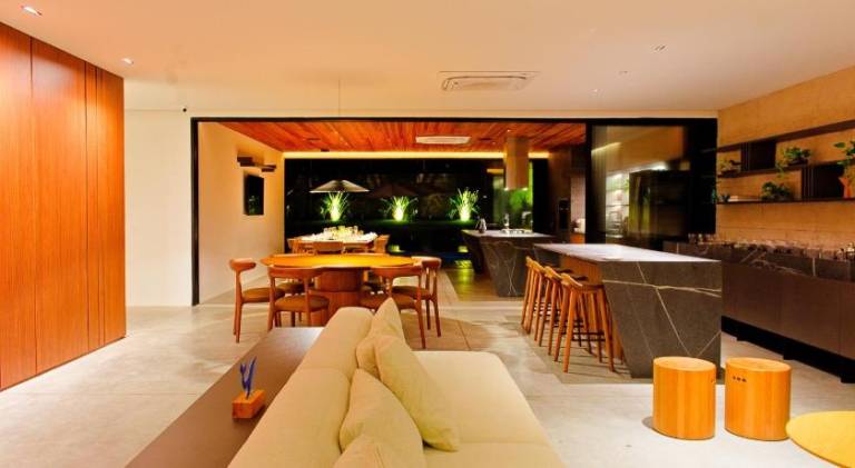 Villa with pool — photo 2