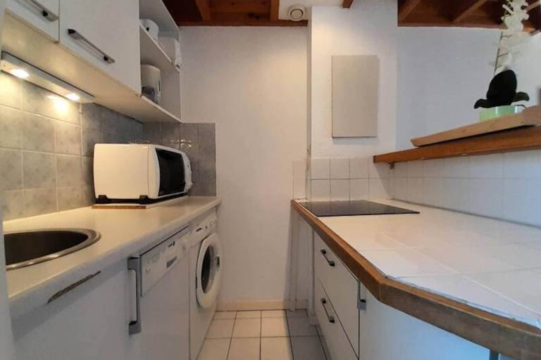 Apartment with terrace — photo 2