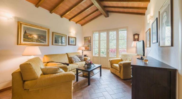 Villa with 2 rooms for 7 persons — photo 2