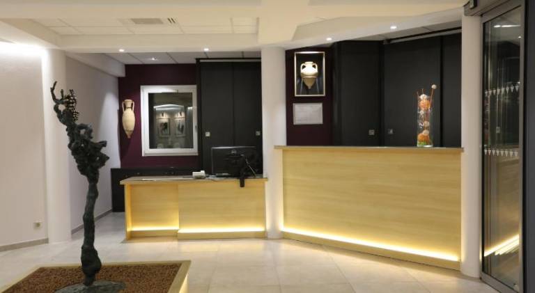 Logis Hotel des Cepages — photo 2