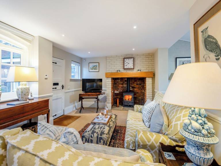 Cottage  Hever