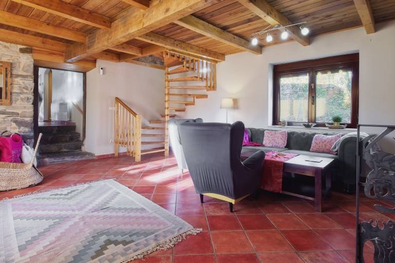 Fully equipped beautiful house with fast internet, BBQ & patio | Garden view | Good for workation | Dogs allowed — photo 5