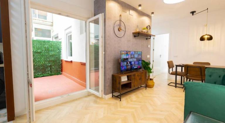 Apartment | Near Cathedral-Basilica of Our Lady of the Pillar — photo 5