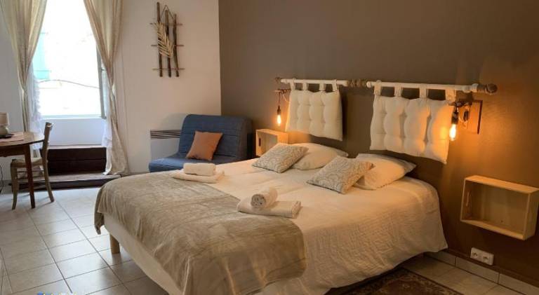 Apartment with 2 rooms for 5 persons — photo 2