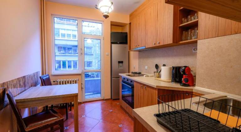Cozy Central Apartment By NDK and Vitosha Blvd with Free secured parking and two terraces — photo 3