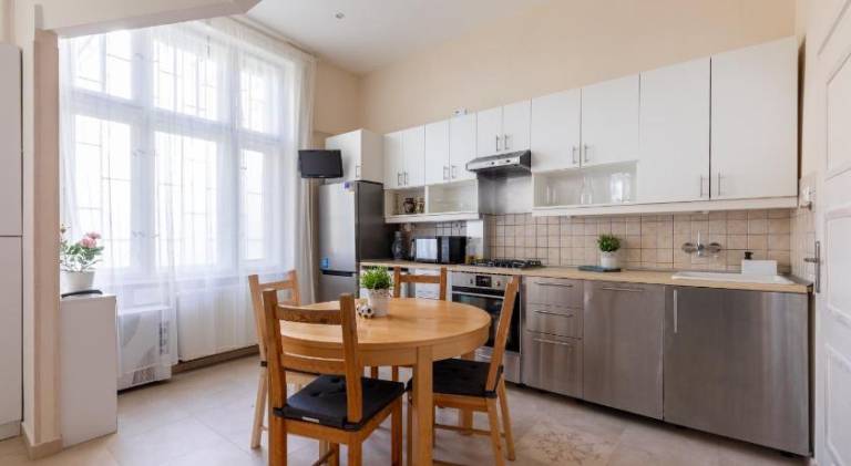 Holiday apartment | Near St. Stephen's Basilica | Pets allowed — photo 3