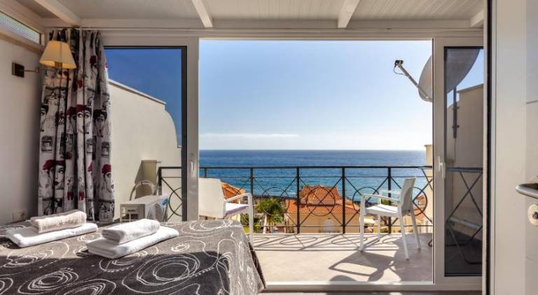 Holiday apartment with 4 rooms for 8 persons — photo 2