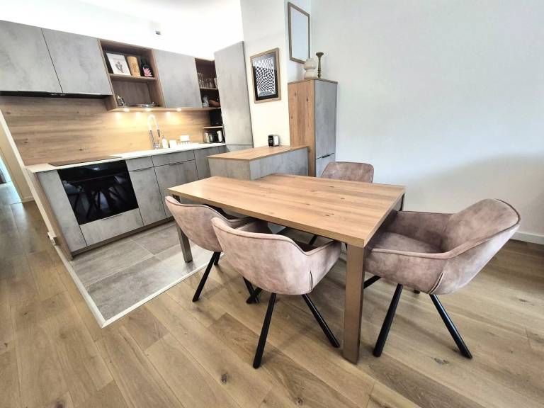 Apartment with terrace — photo 2