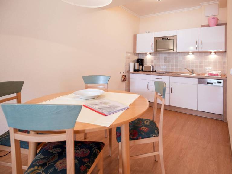 Ferienwohnung mit 2 Schlafzimmern und Balkon — photo 3