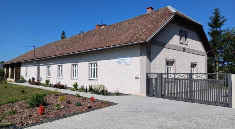 Holiday apartment with BBQ, yard & terrace in Olomouc