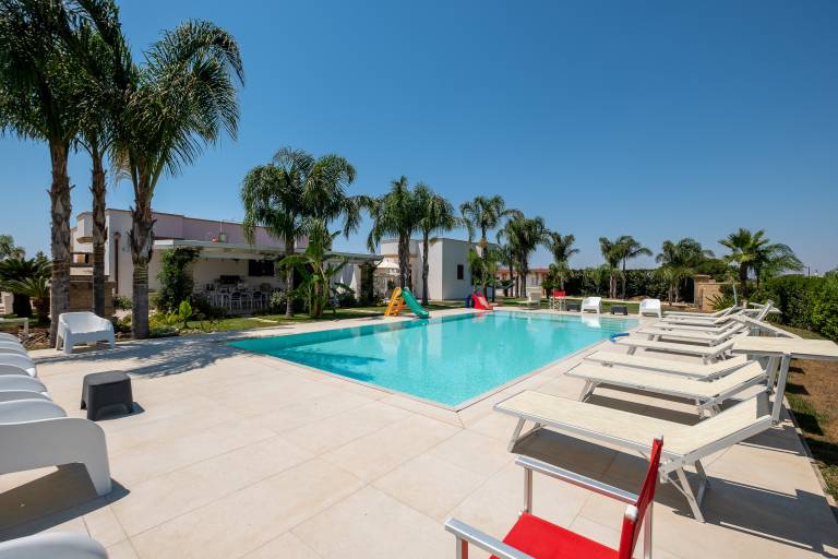 Pet-Friendly Villa Perla Salentina with Private Pool, Garden, Terrace & Wi-Fi in Melissa