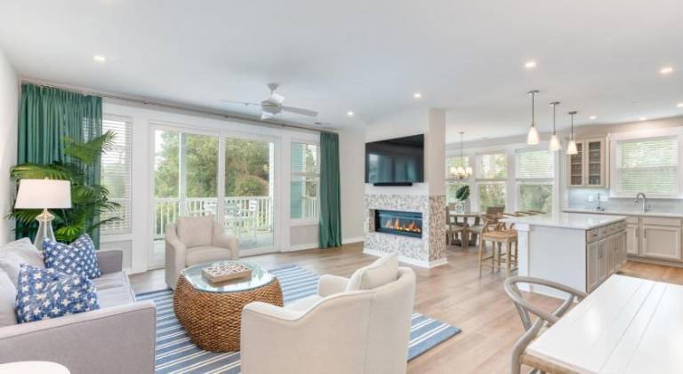 Apartment with pool | Pet-friendly in Kill Devil Hills, NC