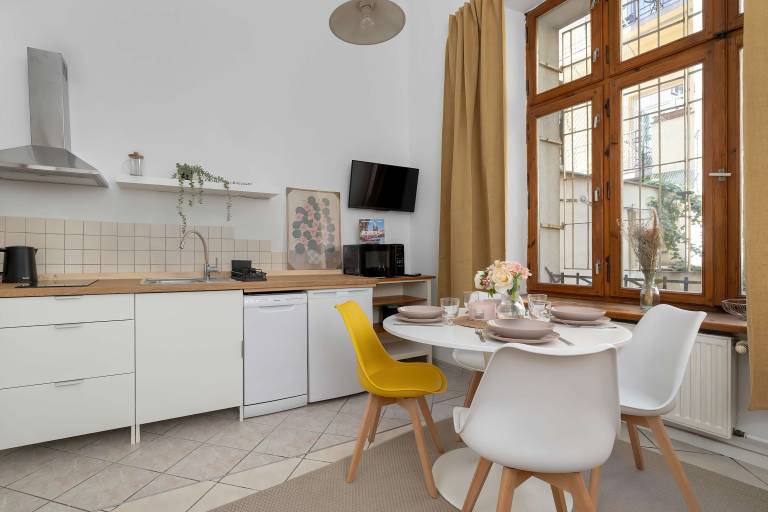 Child-friendly nice rental apartment with fast internet | Near Main Square | Dogs allowed — photo 3