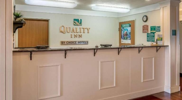 Quality Inn Bend North — photo 4