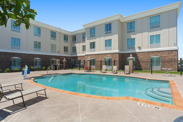 Holiday Inn Express Tomball By IHG — photo 3