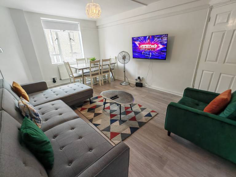 Charming 3 Bedroom Apartment in Central London