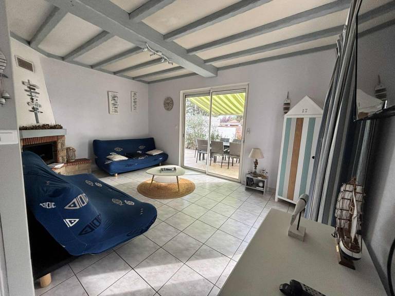 Holiday Home Under the Pines for 9 People in La Tranche-sur-Mer, La Grière — photo 5