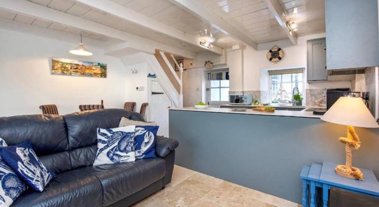 House with 2 rooms for 3 persons — photo 4