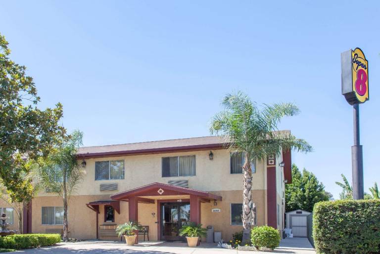 Super 8 By Wyndham Selma/Fresno Area in Selma, CA