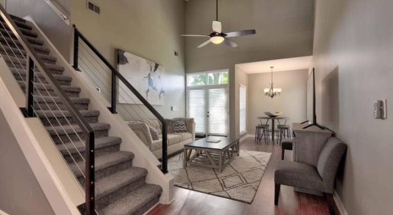 Beautiful house | Pet-friendly in Memphis, TN