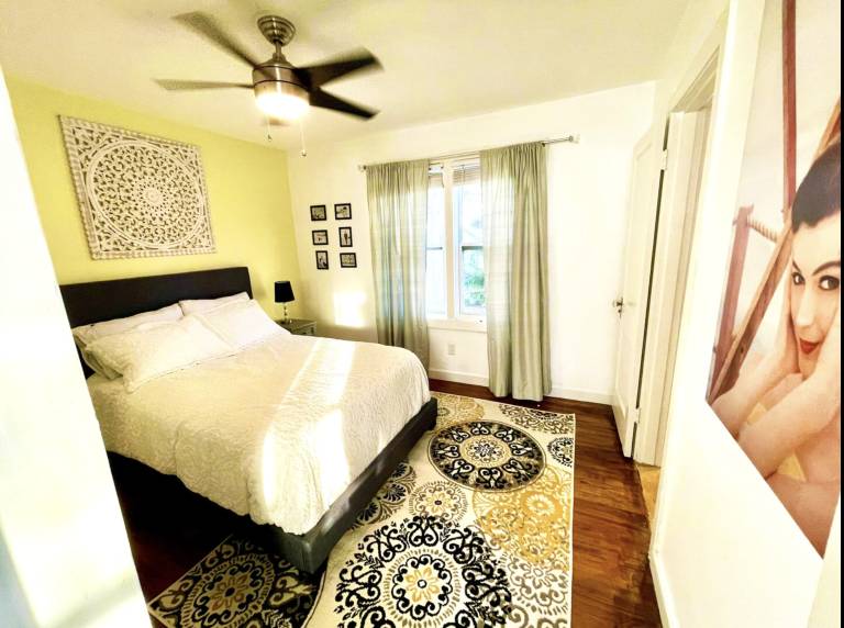 Guests Favorite! Charming Home in South Tampa! Best Location! Close to everything fun! — photo 4