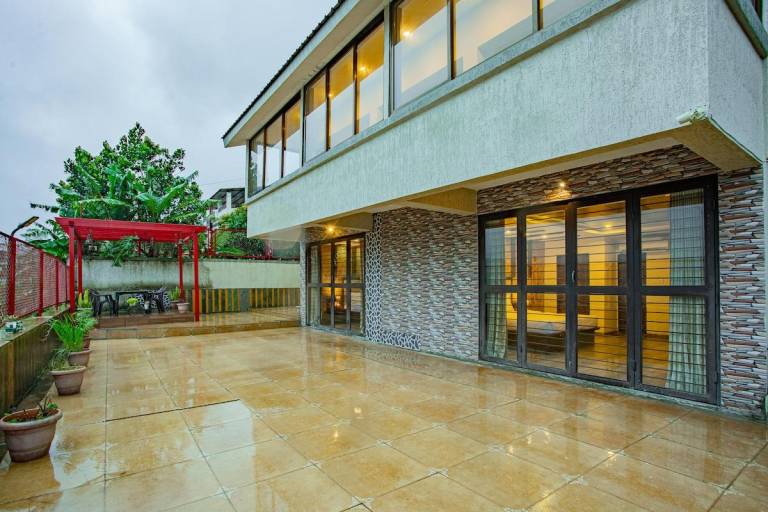 Vacation home with 4 rooms for 20 persons in Jaoli