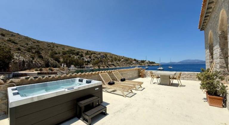 MANDRAKI BEACH RESORT — photo 2