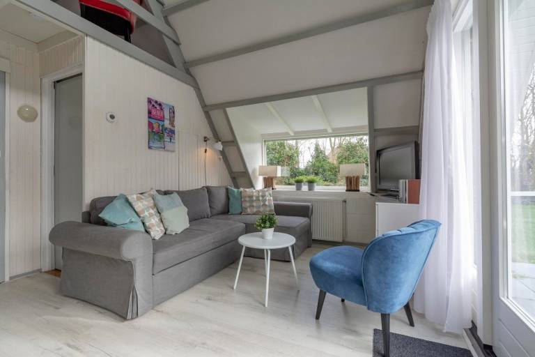Vacation home with yard & patio | Pets allowed — photo 2