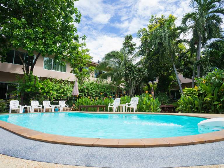 Resort  Ban Tai