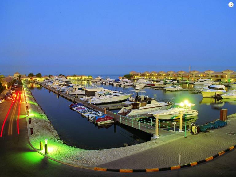 Resort  Sitra