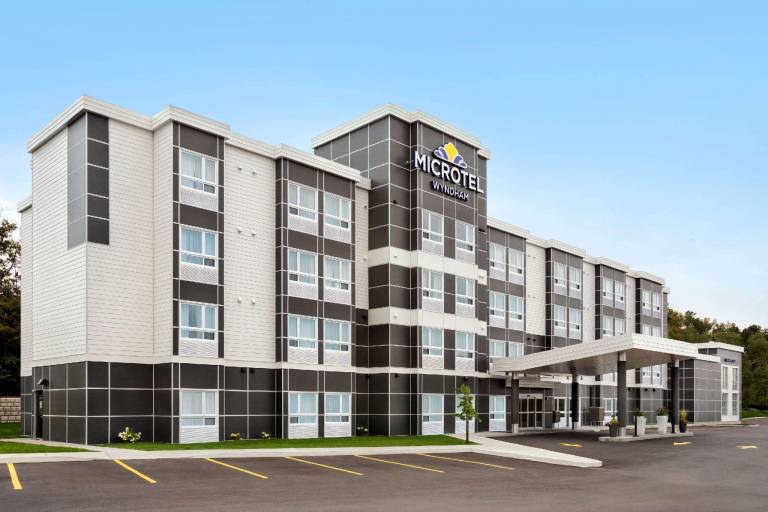Microtel Inn and Suites by Wyndham Val d Or in Val-d'Or, QC
