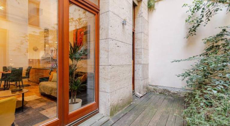 Beautiful rental apartment with garden & patio | Close to St. Stephen's Basilica | Suitable for remote work | Pet-friendly — photo 4