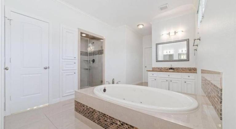 254 m&sup2; Ferienwohnung