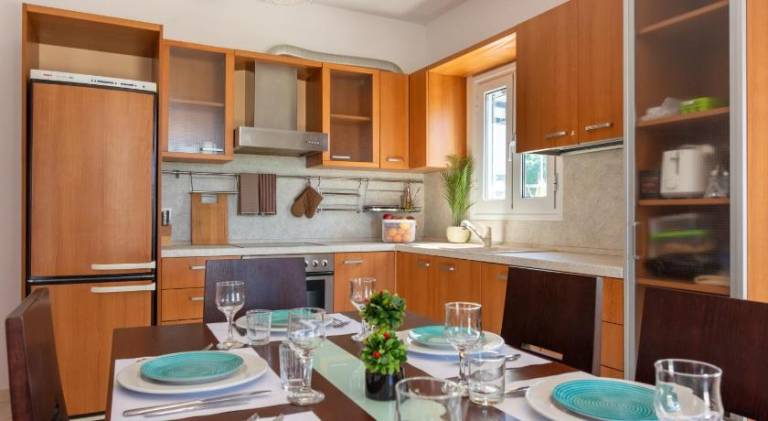 Villa with 2 rooms for 5 persons — photo 3
