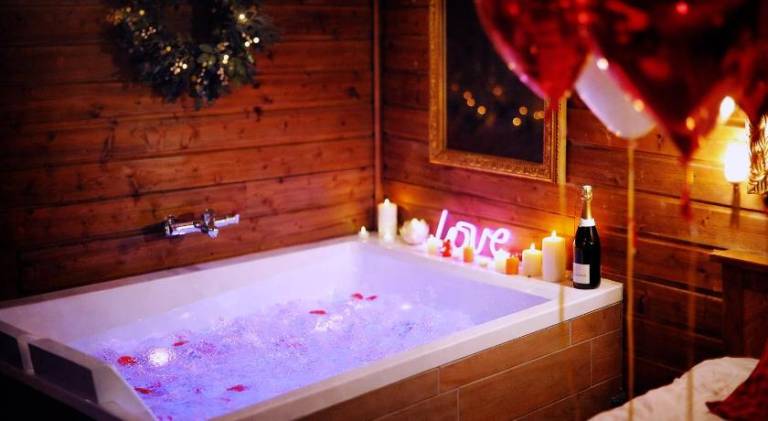 Holiday apartment with jacuzzi — photo 5