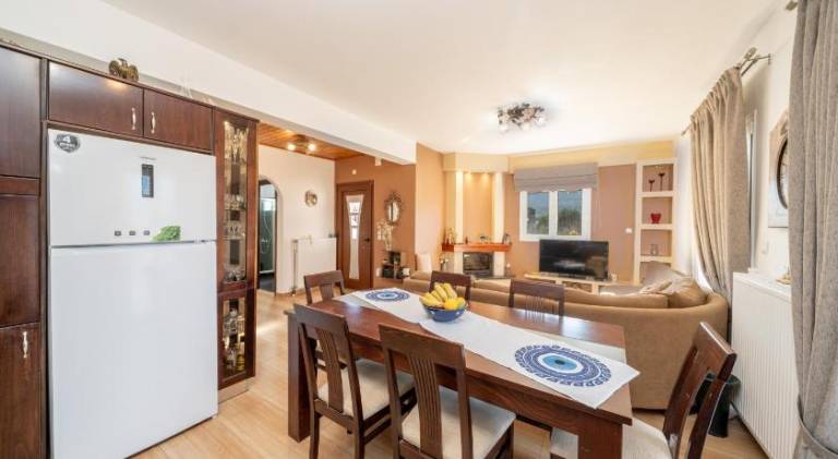 Villa with 4 rooms for 8 persons — photo 4