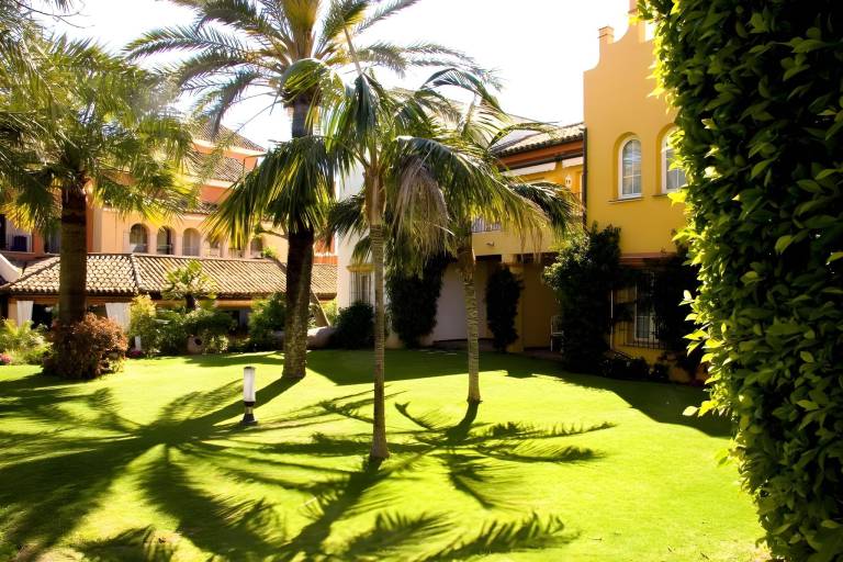Apartment with terrace, garden & private pool | Perfect for remote work in El Puerto de Santa María